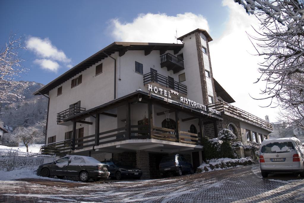 Hotel Ristorante Sassi Rossi 3*